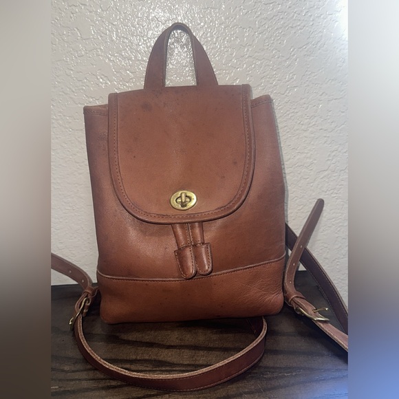 Coach Handbags - Coach Vintage Brown Leather Day Pack 9960